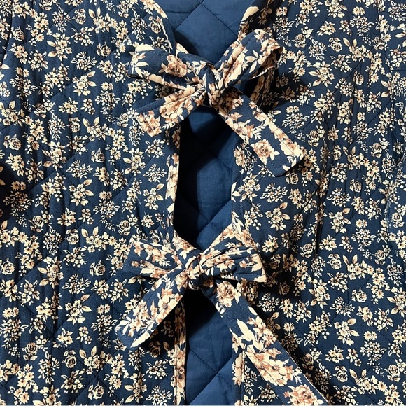 Listicle | NWOT Ditzy Floral Print Bow Tie Front Quilted Jacket Coat Size L - Picture 5 of 13